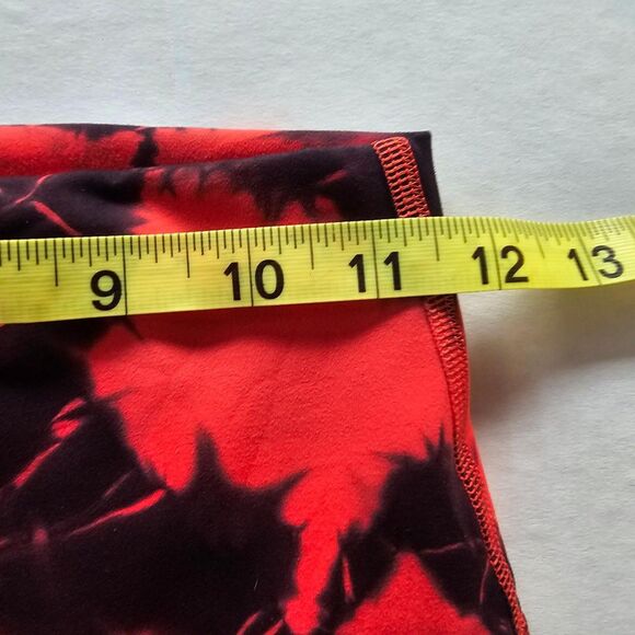 Lululemon Women’s Align Buttery Soft Yoga Legging | Red Black Multi | Size 6 EUC - Picture 9 of 10